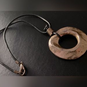 Fashionable Gold Medallion with Pleather Chain